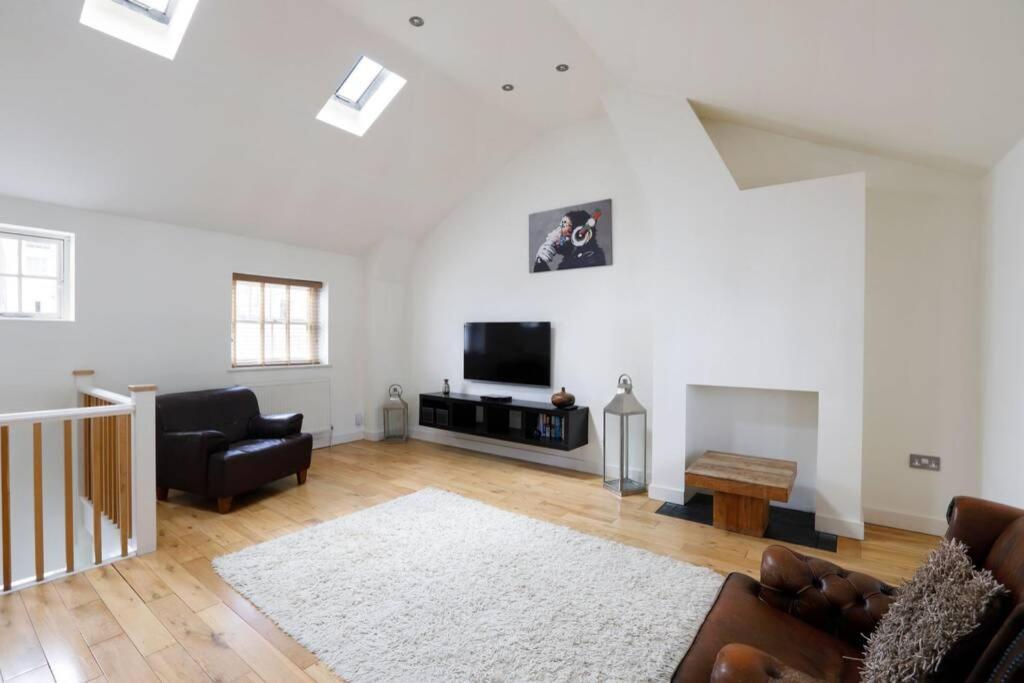 Beautiful 2 Bedroom Mews House With Parking By The Beach Brighton Exterior photo